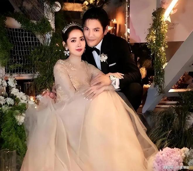 给钱向佐带娃有时异地但豪门日子藏不住了PG电子麻将胡了2郭碧婷手撕谣言:婆婆(图2) 给钱向佐带娃有时异地但豪门日子藏不住了PG电子麻将胡了2郭碧婷手撕谣言:婆婆(图2)